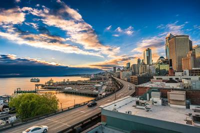 Image of Seattle's waterfront skyline